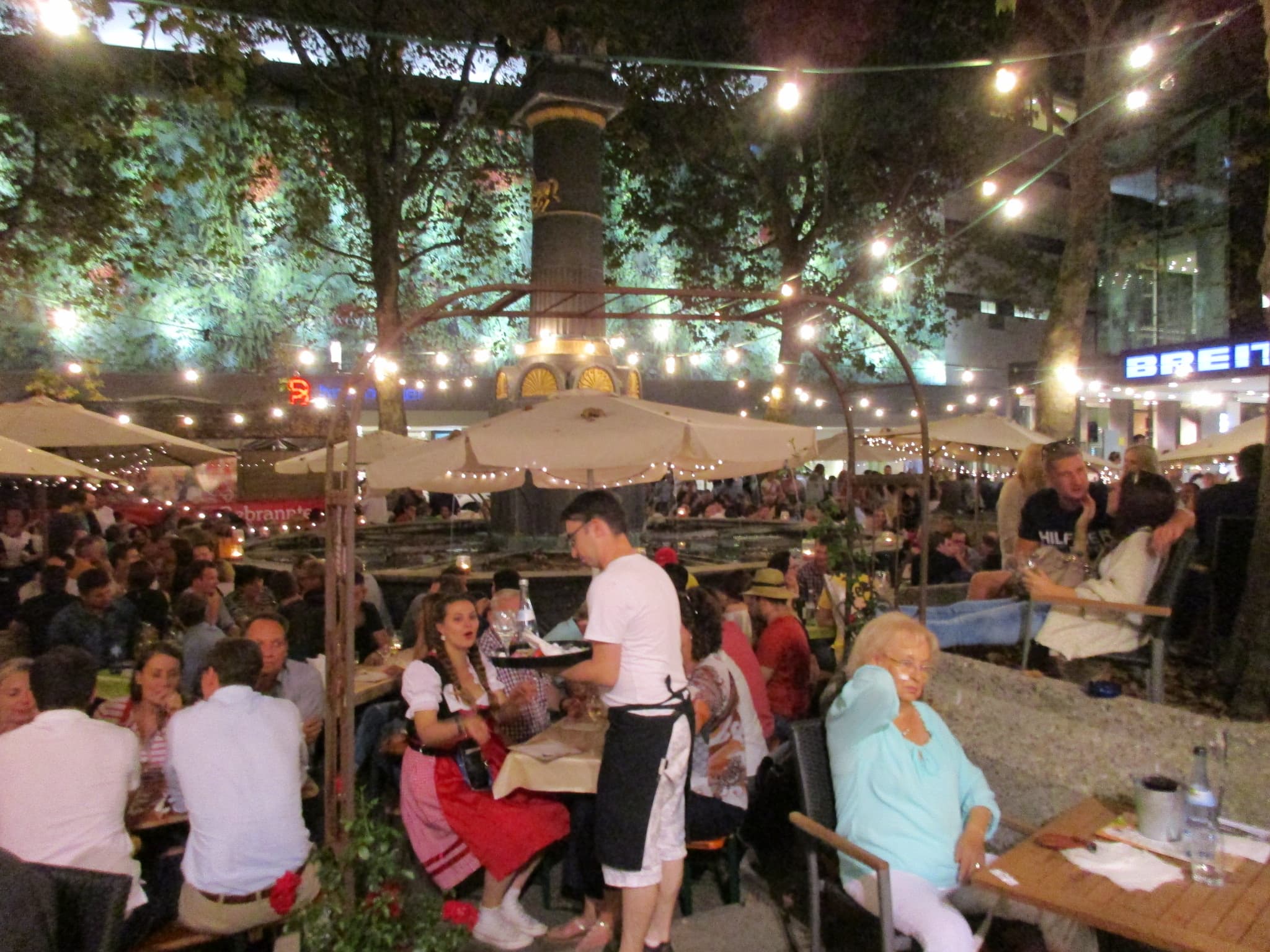 Messe: Stuttgarter Weindorf, Stuttgart