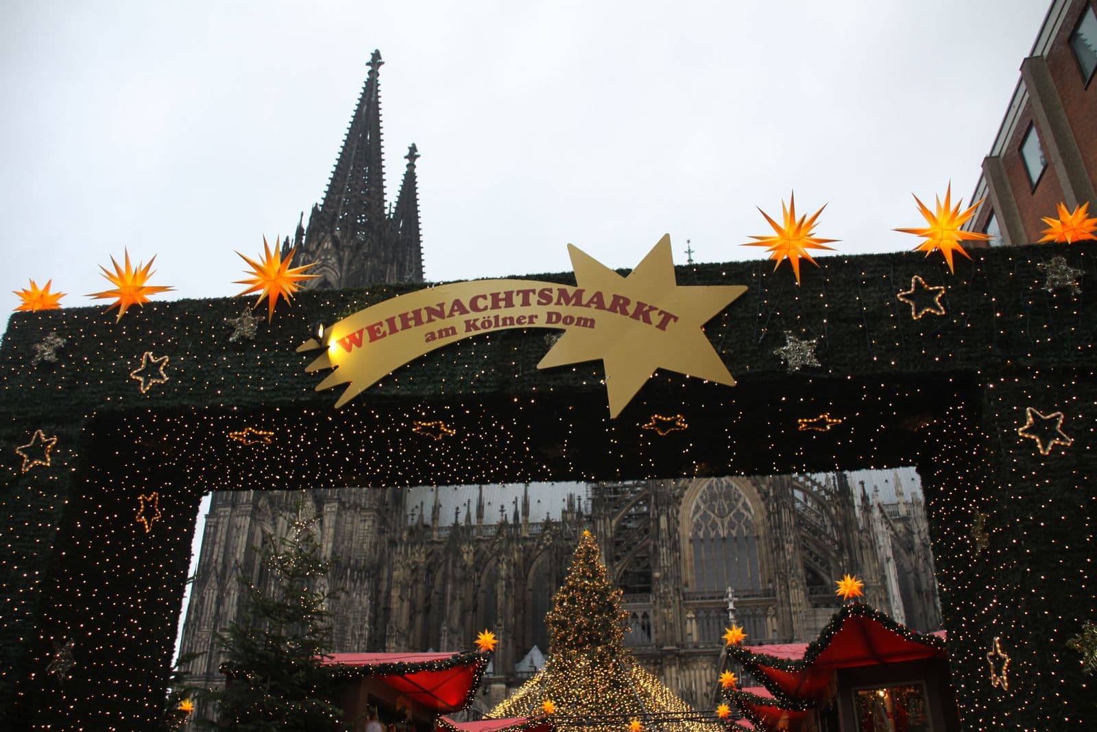 Markt: Weihnachtsmarkt am Kölner Dom, Köln